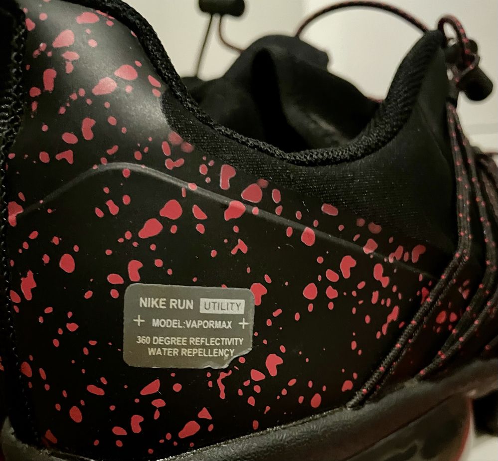 Nike vapormax червени