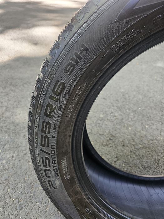 2 cauciucuri iarna 205 55 16 Nokian ambele 150 lei