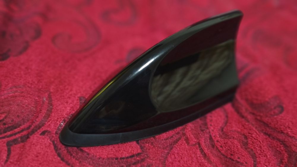 Akula antena magnitli universal..