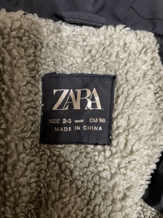 Geaca Zara ,marime 98cm,impermeabila-perfecta pentru iarna.