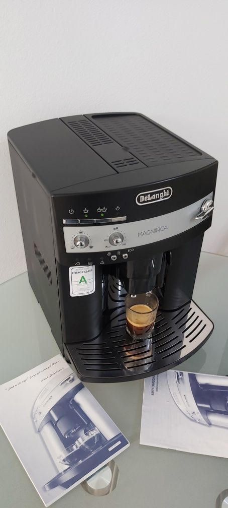 Expresor Espressor Aparat de Cafea Delonghi