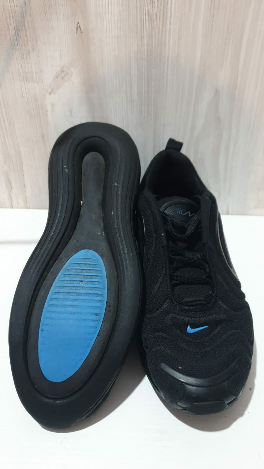 Nike Air Max 720 Hyper Royal mărime 37.5