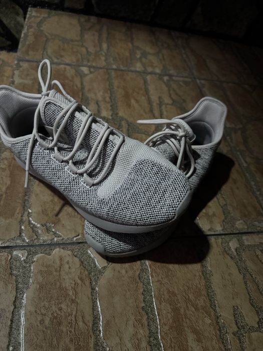 Pantofi sport Tubular Shadow W, gri/alb, 42