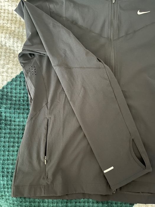 Geacă sport damă Nike, subțire