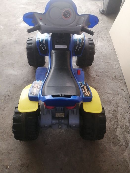 De vinzare  atv..