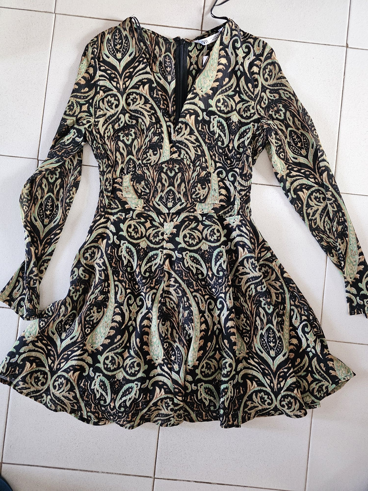 Красива рокля ZARA