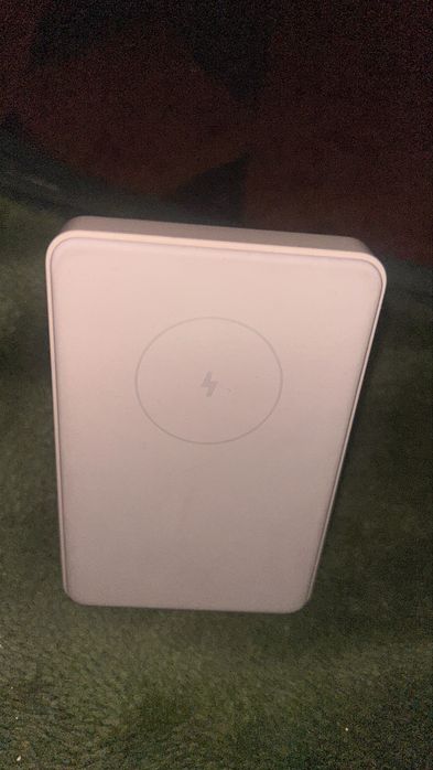 Повербанк на 6000 мач с магнитом