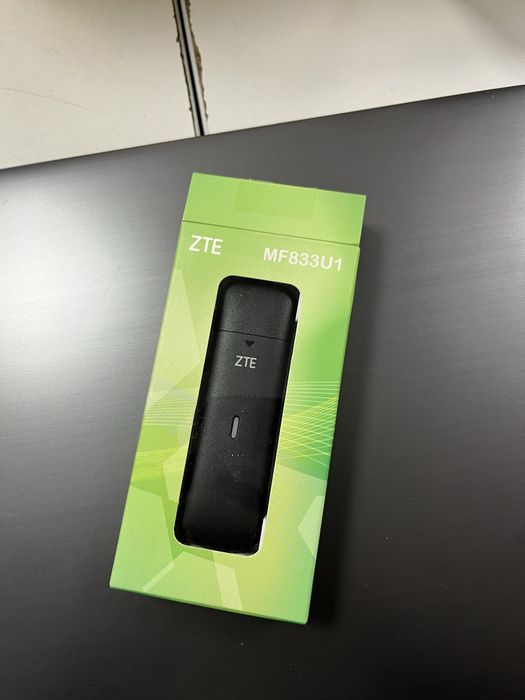 Лаптоп Lenovo V15 G1 IML ( НОВ )