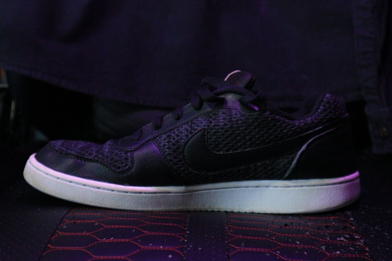 NIKE Ebernon Low Prem