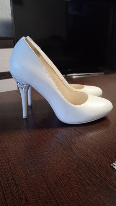 Продам туфли 36 размер