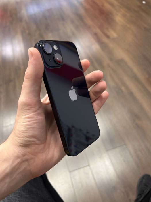 iPhone 14 128GB Midnight – Estetic impecabil, ecran nou, baterie 87%