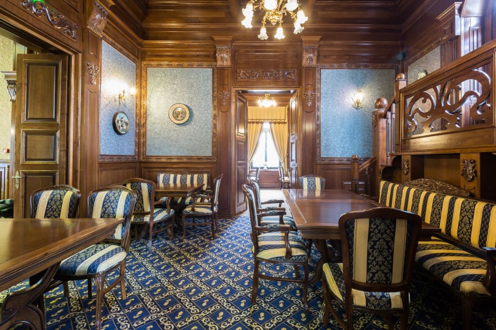 Montaj mocheta si covor Pvc,cât și curățat profesional mocheta