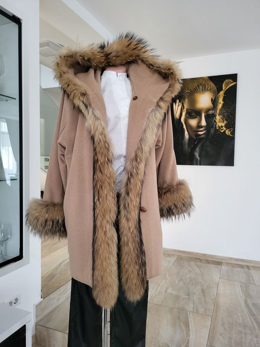 Paltoan Alpaca blana naturala