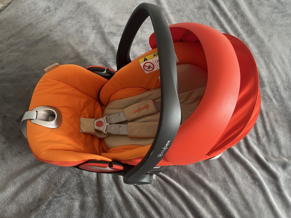 Столче за кола Cybex Aton q + Оригинално зимно чувалче