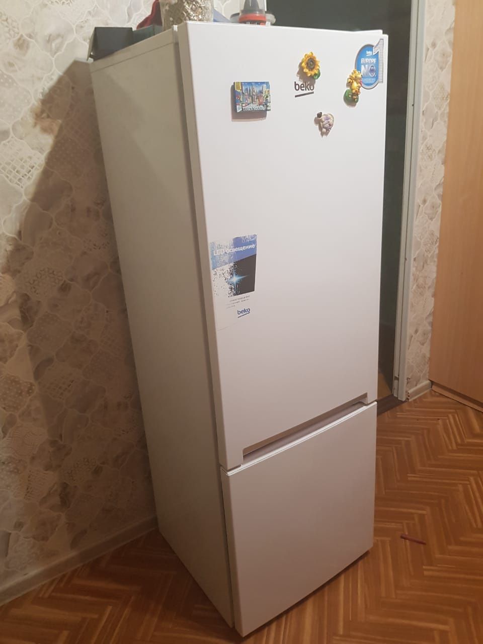 Продам холодильник бекоо