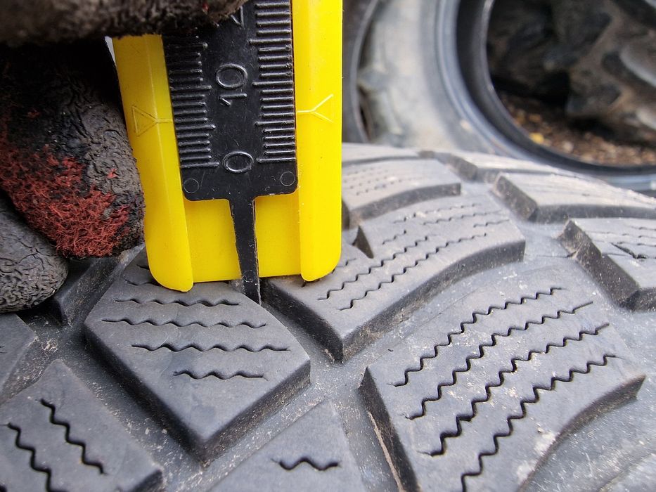 Anvelope 275/35R21 marca Goodyear, DOT 2023, M +S