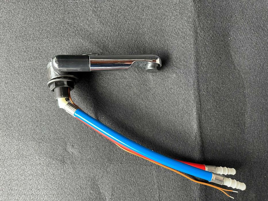 Baterie apa calda/rece deLuxe marca REICH pentru Rulota/Autorulota