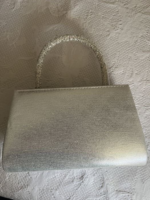 geanta argintie de eveniment