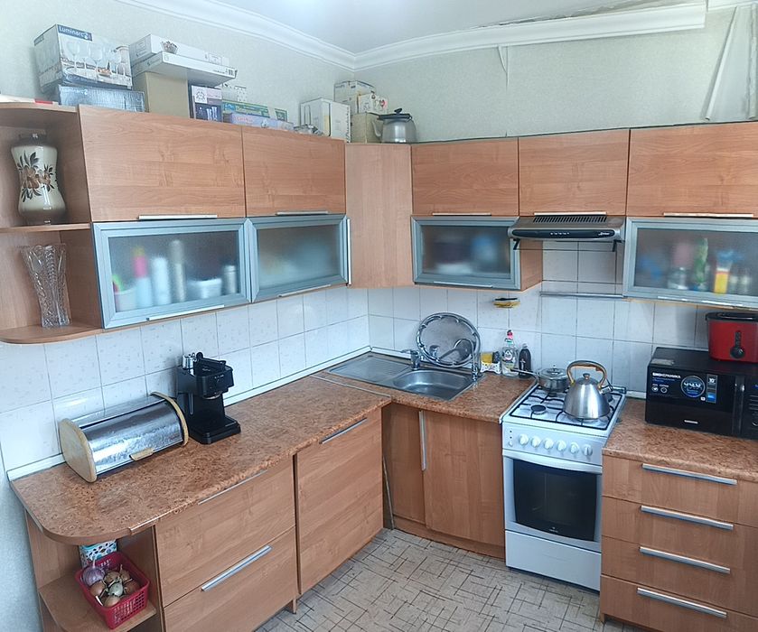 Срочно! Кухонный гарнитур