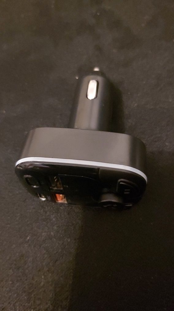 Transmisor FM cu porturi USB tipA si tipC