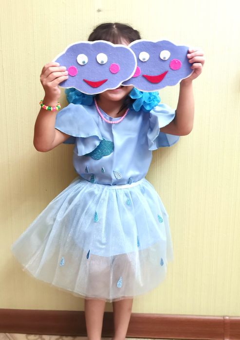 Прокат Платье облако. Подойдёт на 3-5 лет
