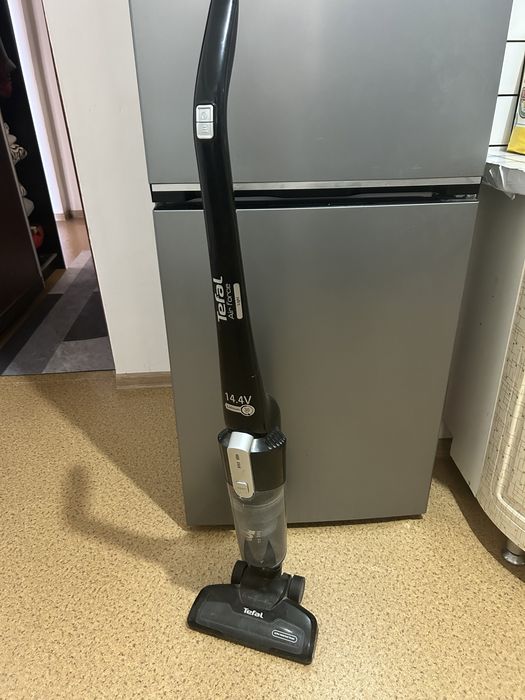 Продам беспроводной пылесос