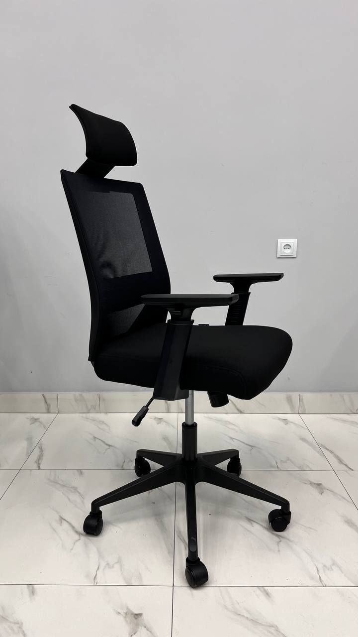 Офисное кресло для руководителя модель 7006
