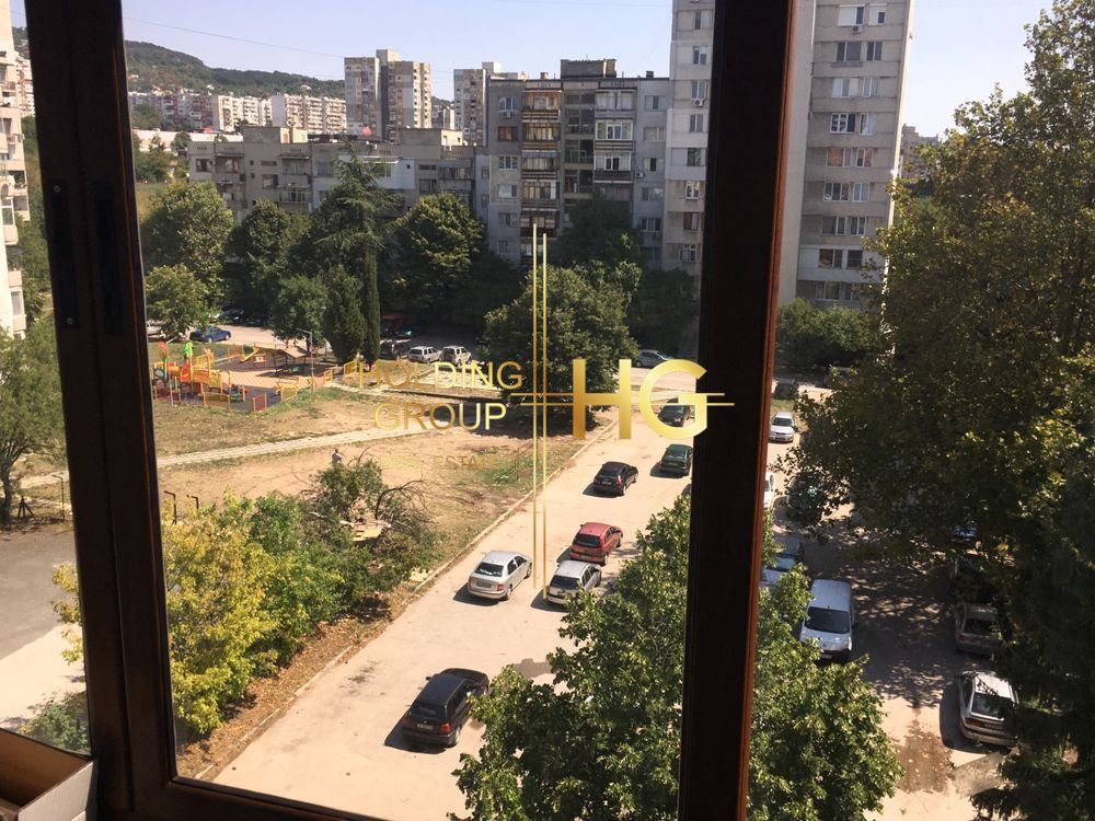 Продава се Тристаен апартамент в Варна, Младост 1 - 90 кв.м за 1989 €/кв.м - Снимка #8