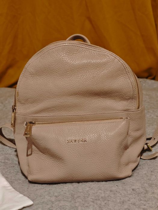 Zarena - кожена раница -цвят пудра