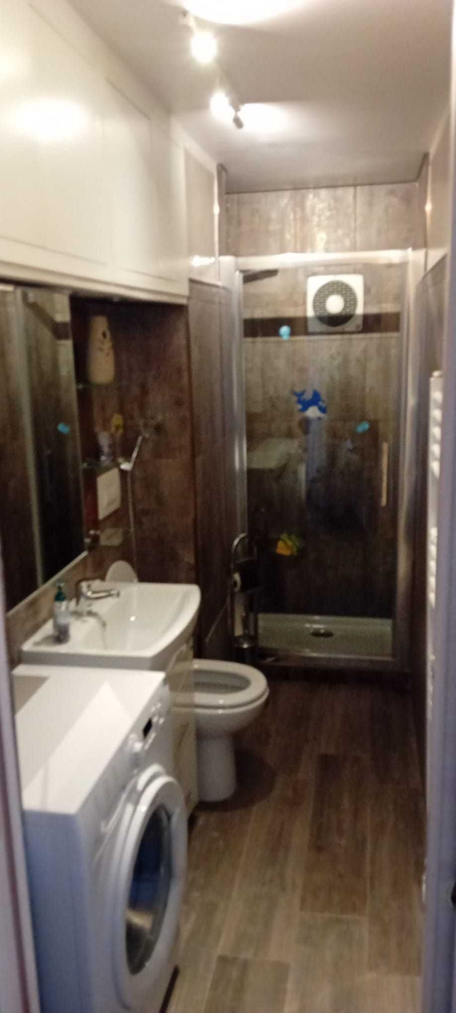 Închiriez apartament 2 camere zona Cornisa