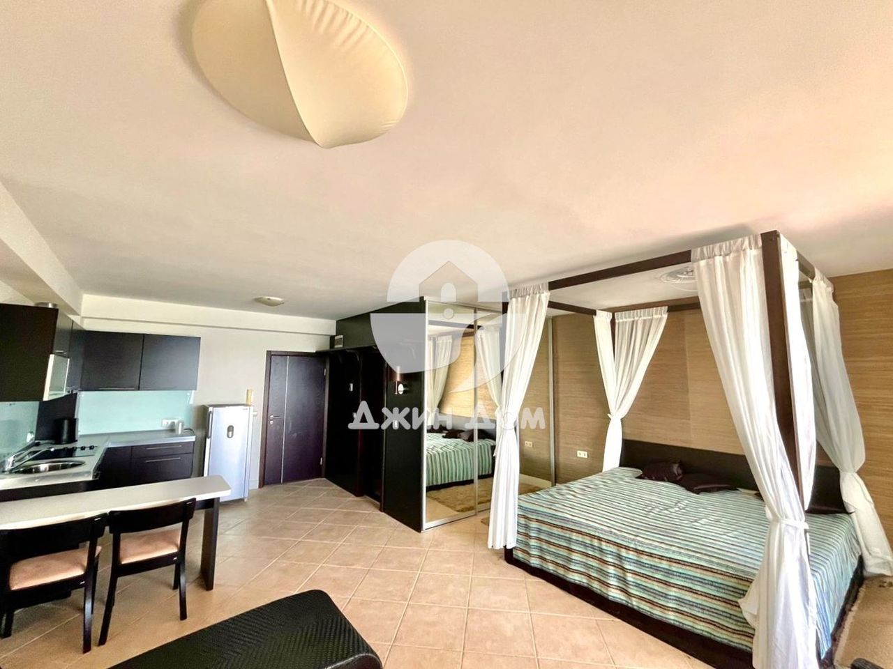 Продава се Едностаен апартамент в Ахелой - 77 кв.м за 1065 €/кв.м - Снимка #1