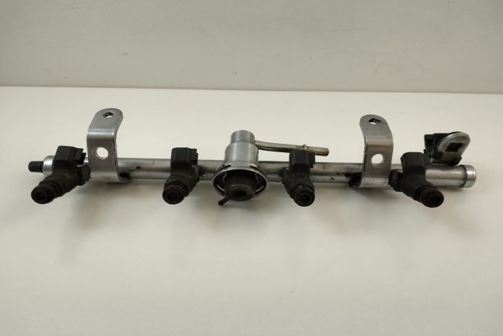 Rampa cu Injectoare Piesă originală cu garanție și factură. Coma