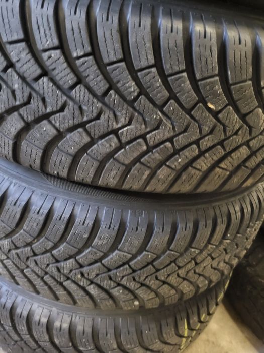 4 бр зимни 215/65/16 falken