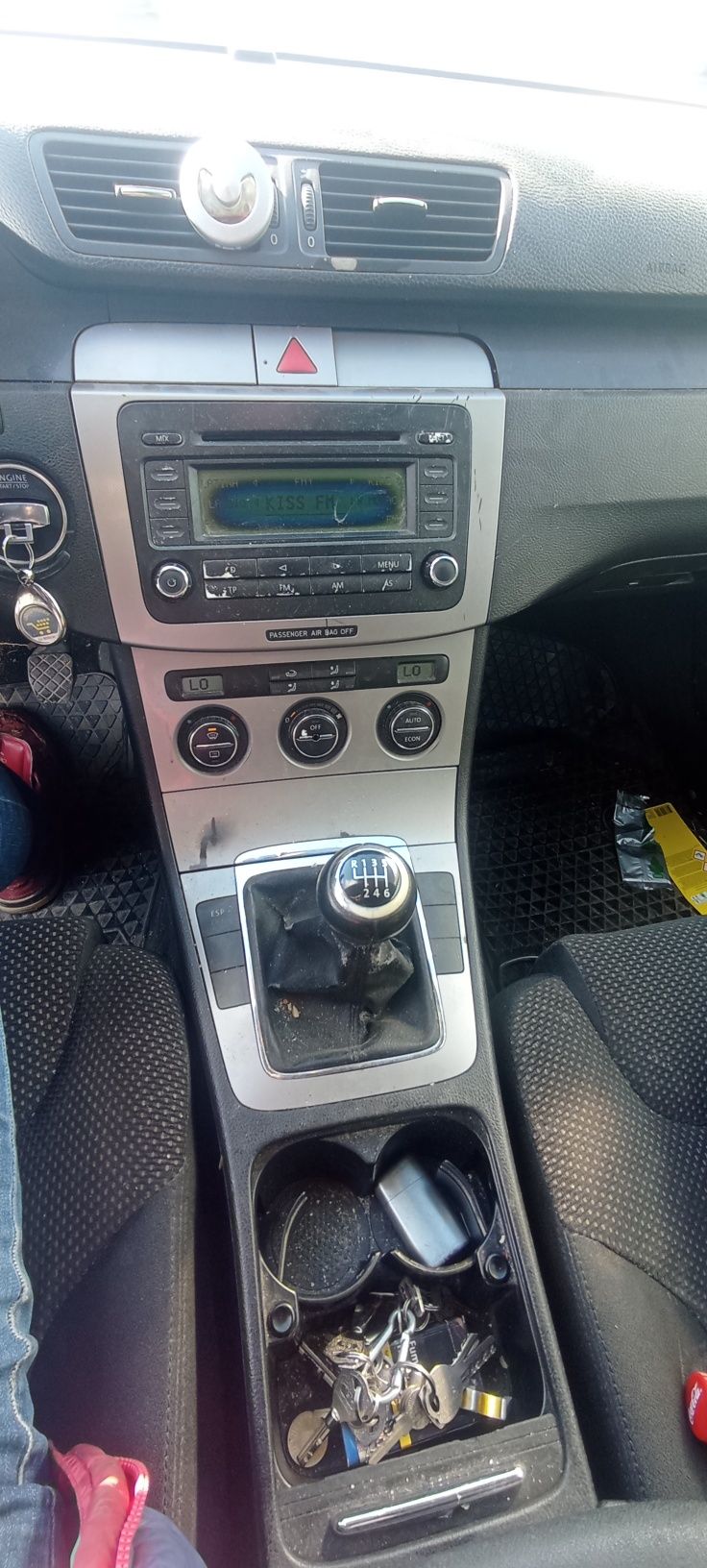 Dezmembrez wv passat b6