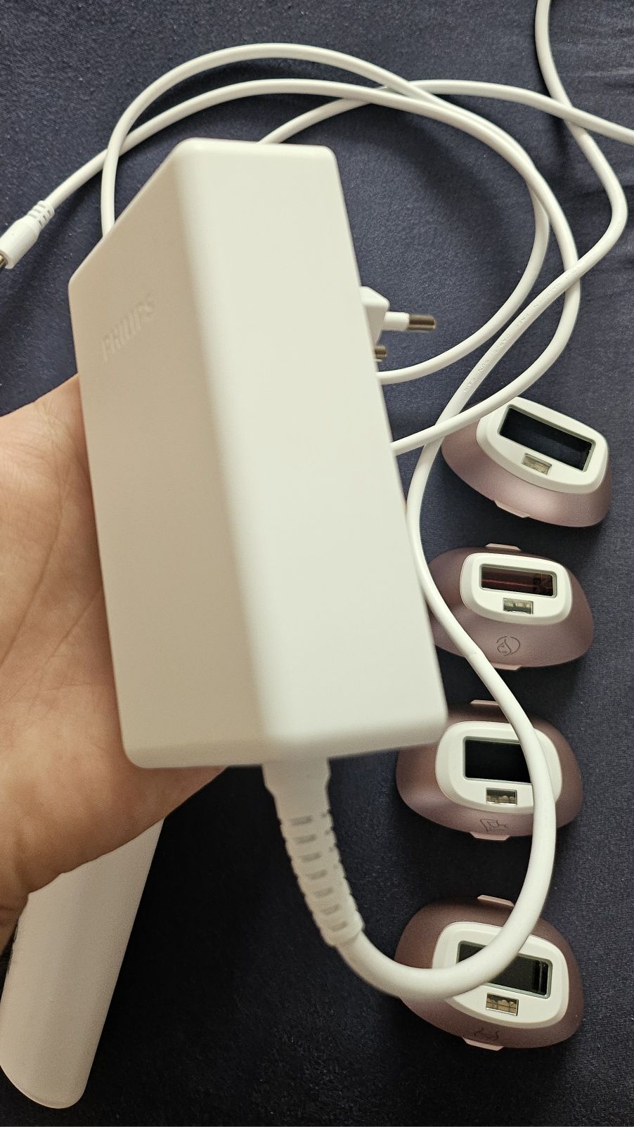 Фотоепилатор Philips Lumea Bri958
