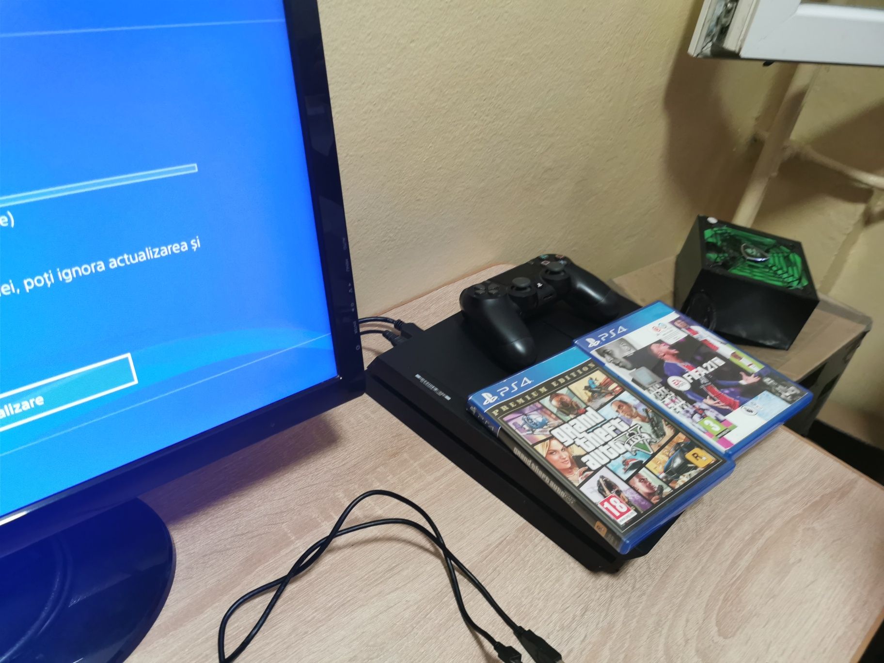 PS. 4 1T cu 2 jocuri far cry 4 și FIFA 2019