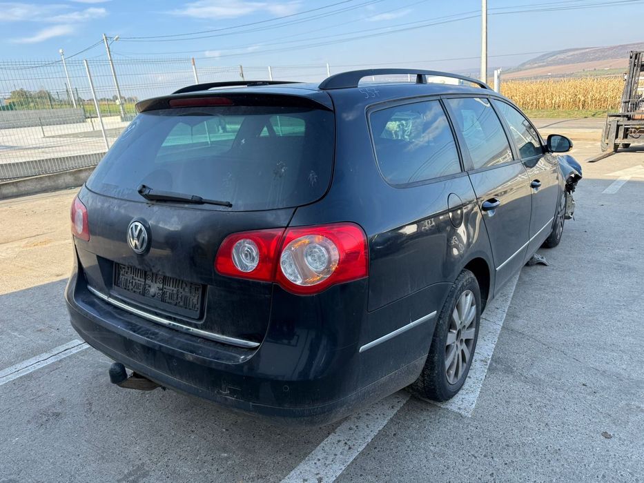 Dezmembrez / Dezmembrari / Piese / Accesorii Vw passat b6 break 2.0 tdi CBAB DSG LQV stanga