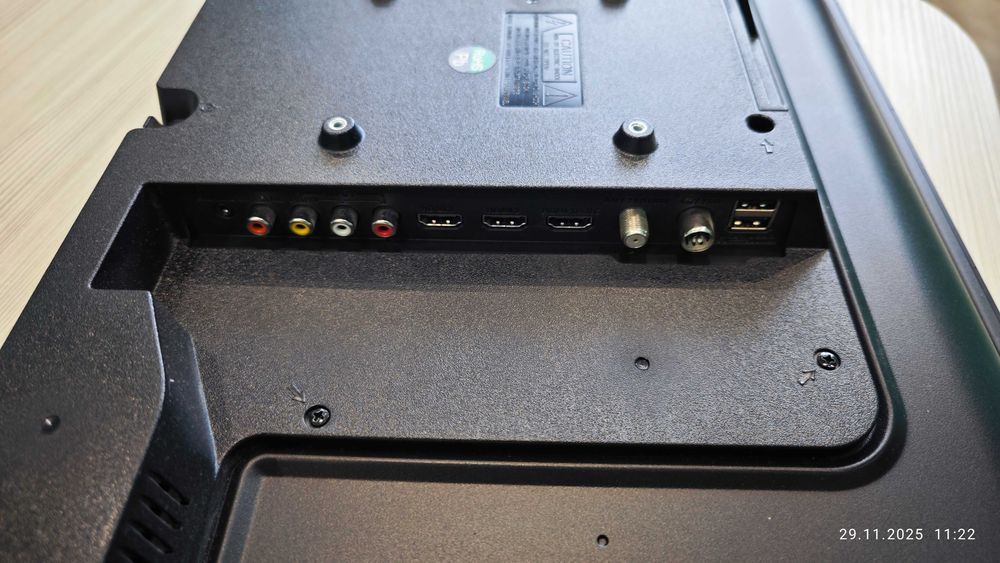 Телевизор/ монитор 24 инча