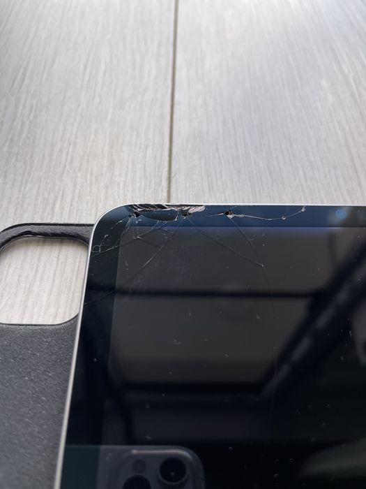 • Ipad PRO •  Gen 4  • M2 •