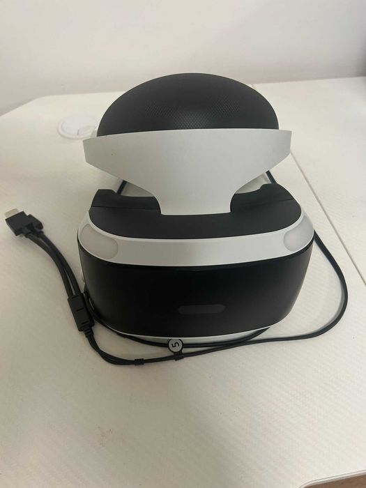 PlayStation 4 VR с Move контроллери