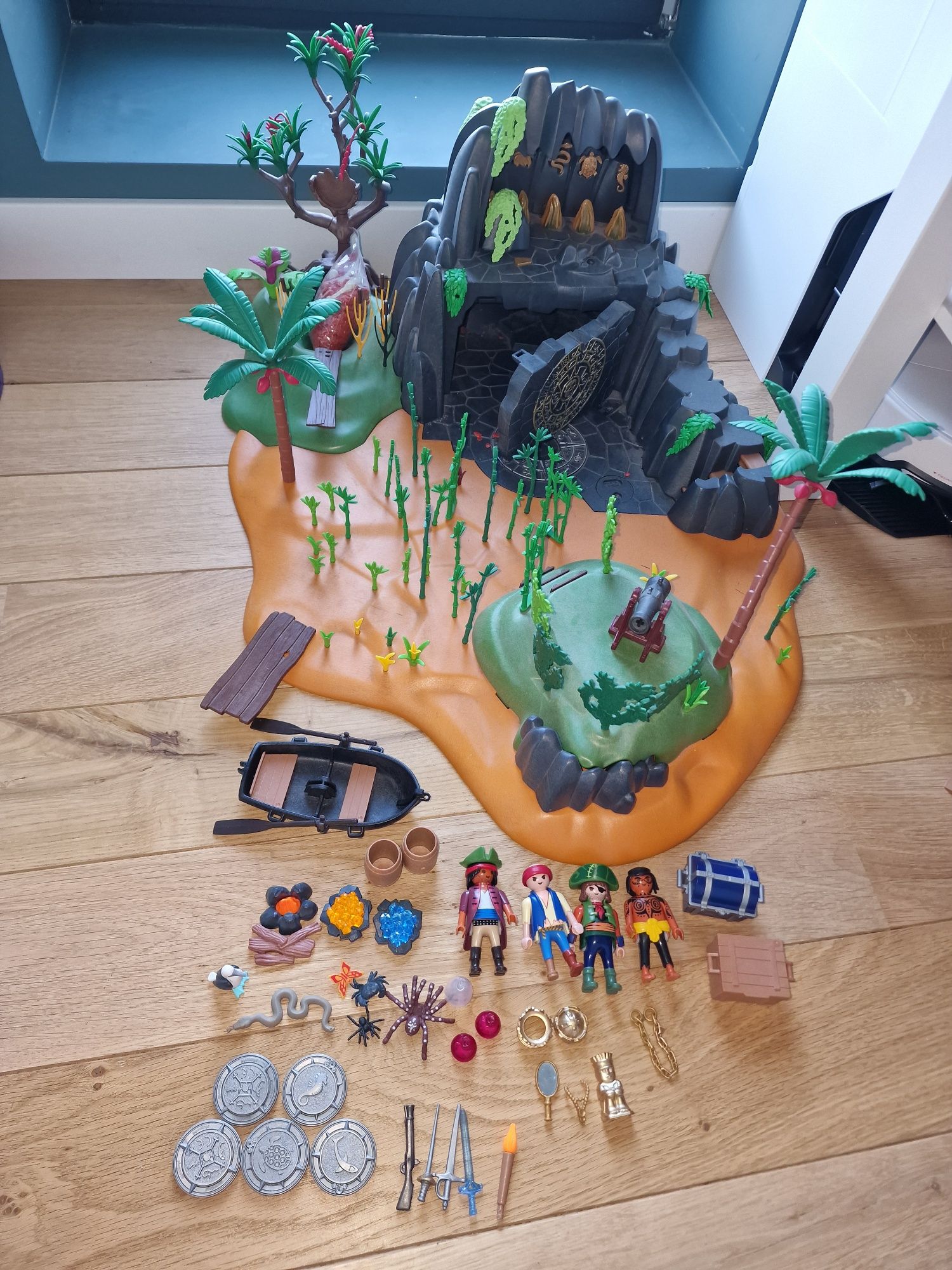 Playmobil огромен пиратски остров