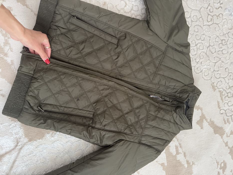 Куртка новая, в идеальном состоянии