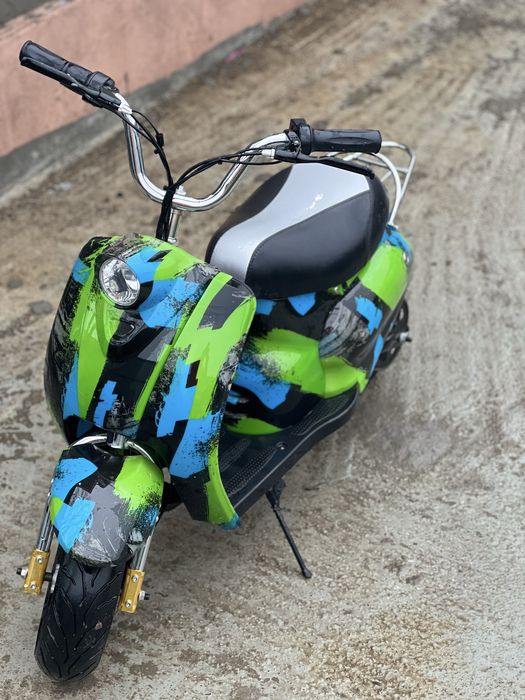 Scuter si atv de vanzare