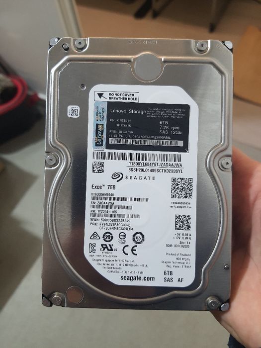 hard disk server sas