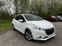 Peugeot 208 EURO 6 Navi Clima