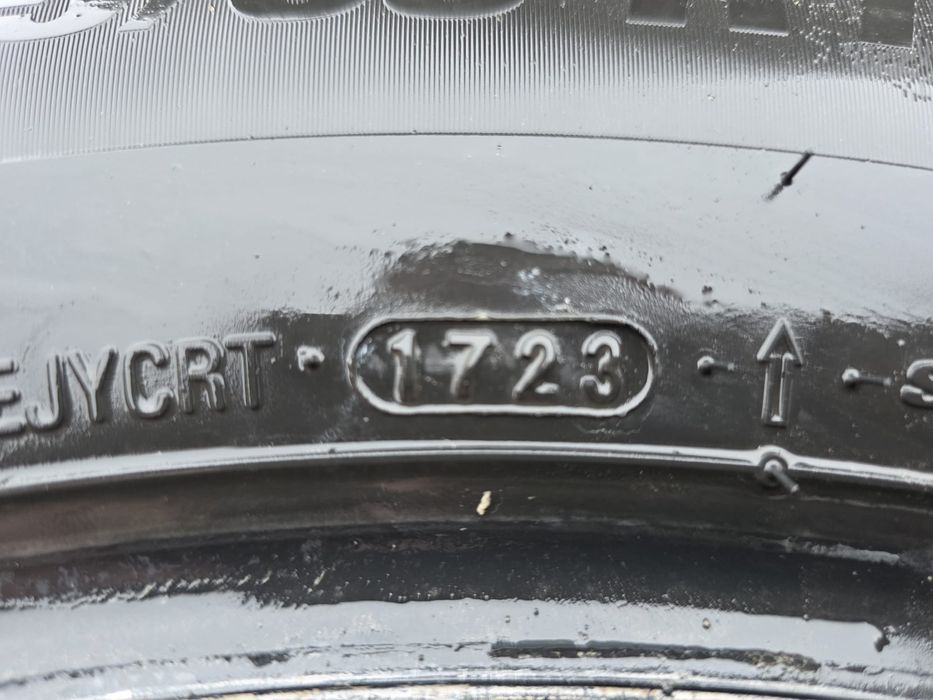 Cauciucuri iarna 225/65 R17