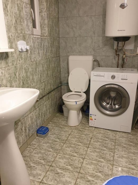 Proprietar, vand apartament 2 camere demisol
