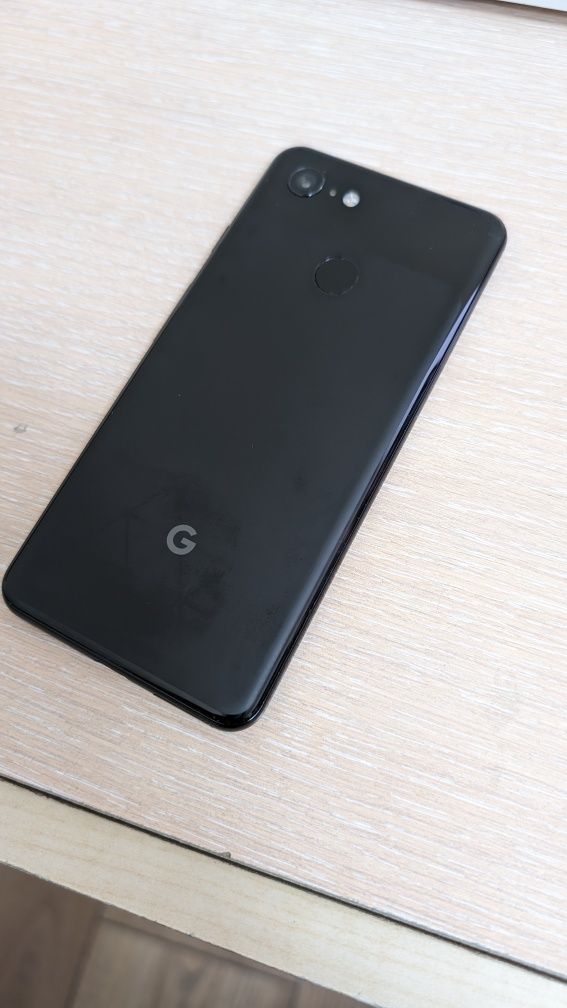 Продам отличный телефон Google Pixel 3