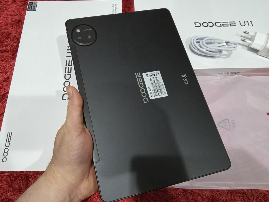 -Doogee Tab U11, Nou, 128Gb, 4Ram+16 extins, Negru, 0 cicluri incarcar