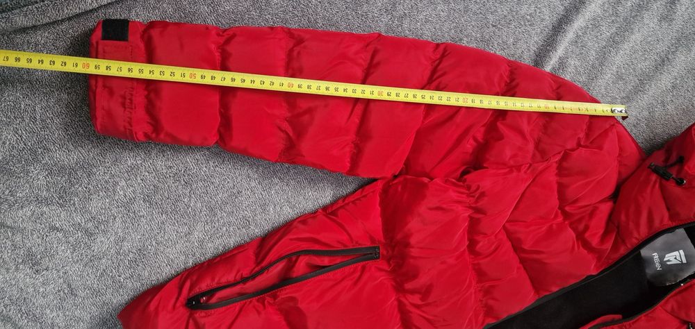 Geaca pt iarna marimea s, noua